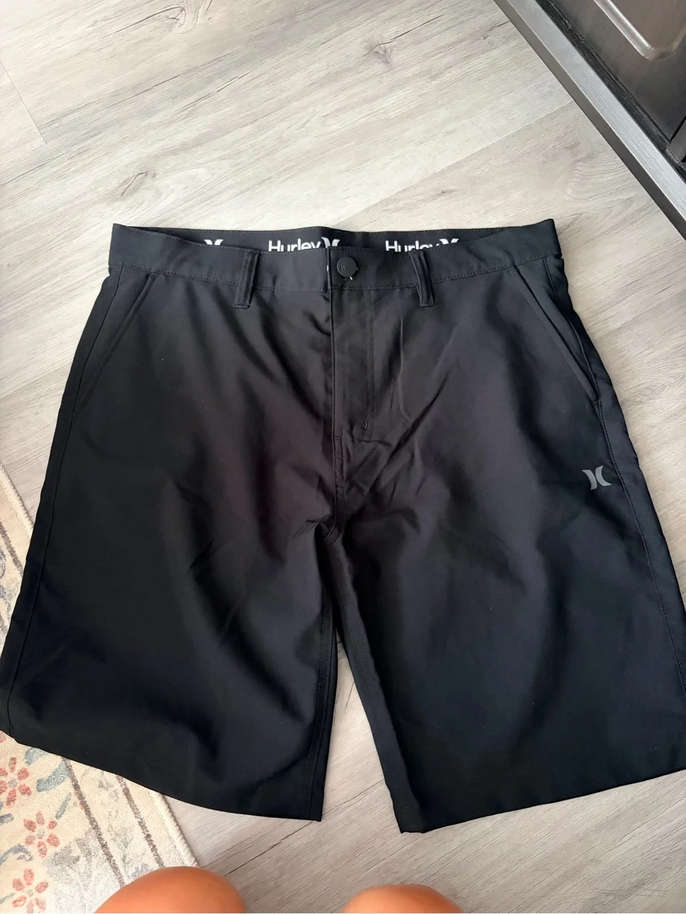Hurley Men's Black Athletic Board Shorts Size 32